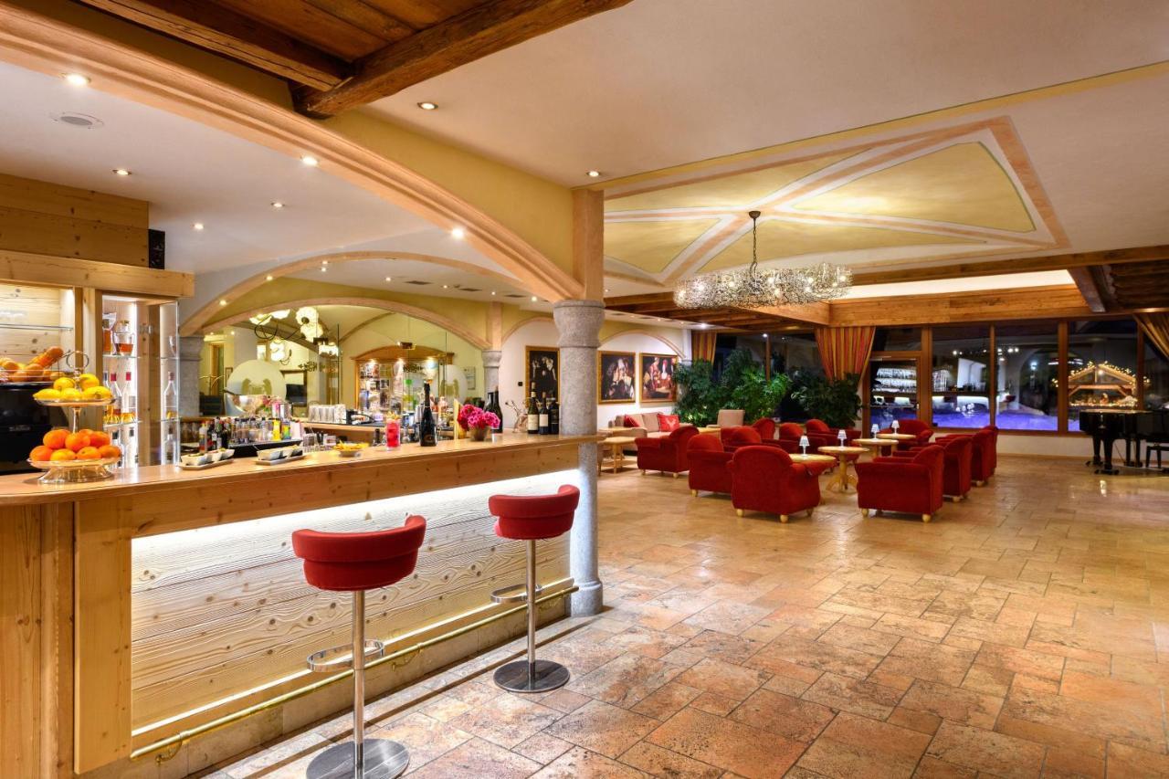 Carlo Magno Hotel Spa Resort Madonna Esterno foto